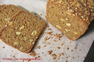 Read more about the article Haselnuss-Vollkornbrot